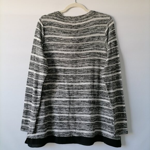 NWT Est. 1946  Womens Gray Ideal Black Tasseled Henley V Neck Top Size Large - Picture 4 of 7